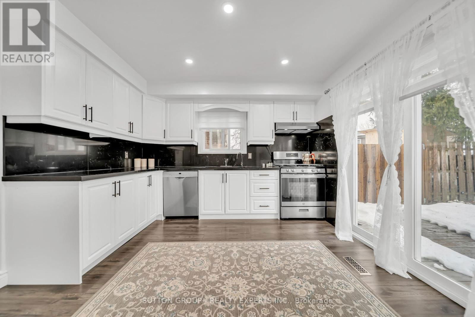 156 FANSHAWE DRIVE NORTH Image 11