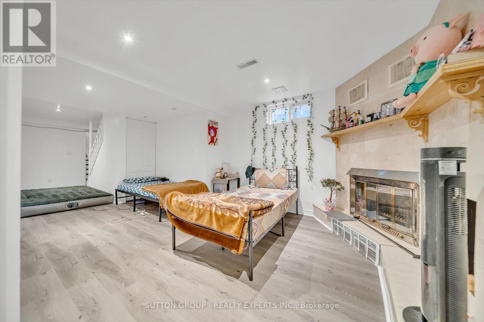 156 FANSHAWE DRIVE NORTH Image 35
