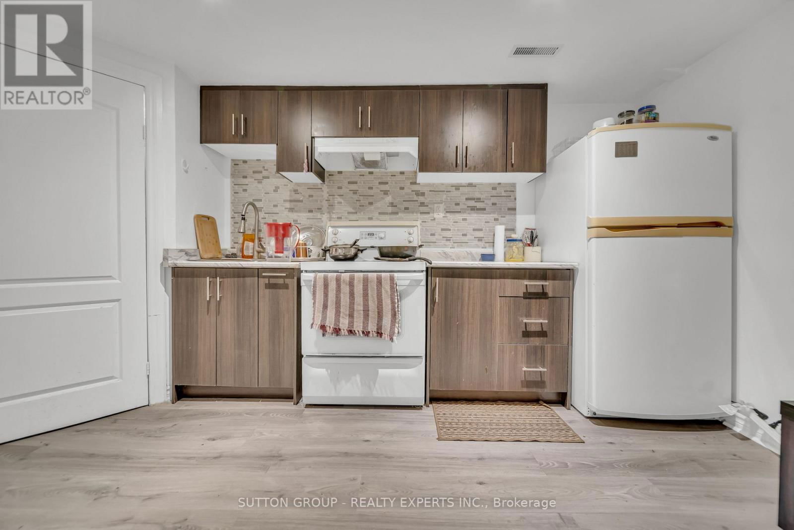156 FANSHAWE DRIVE NORTH Image 36