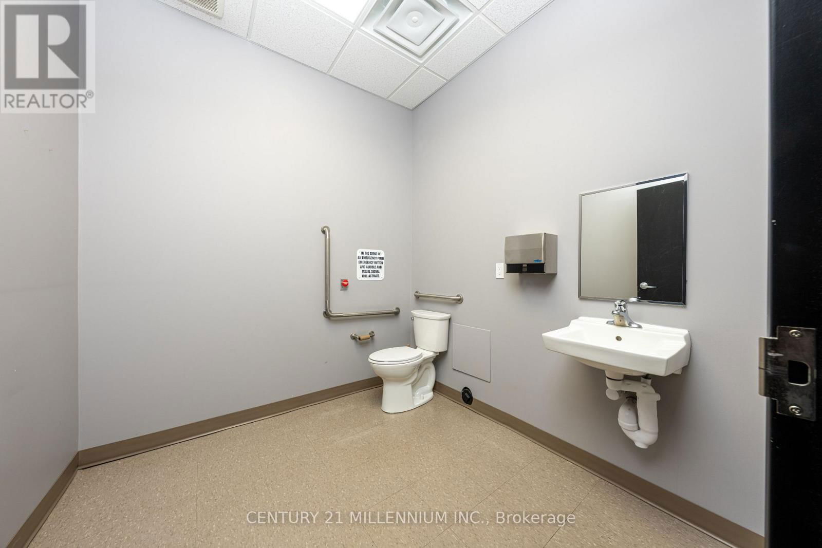 103 - 685 RIDDELL ROAD Image 12