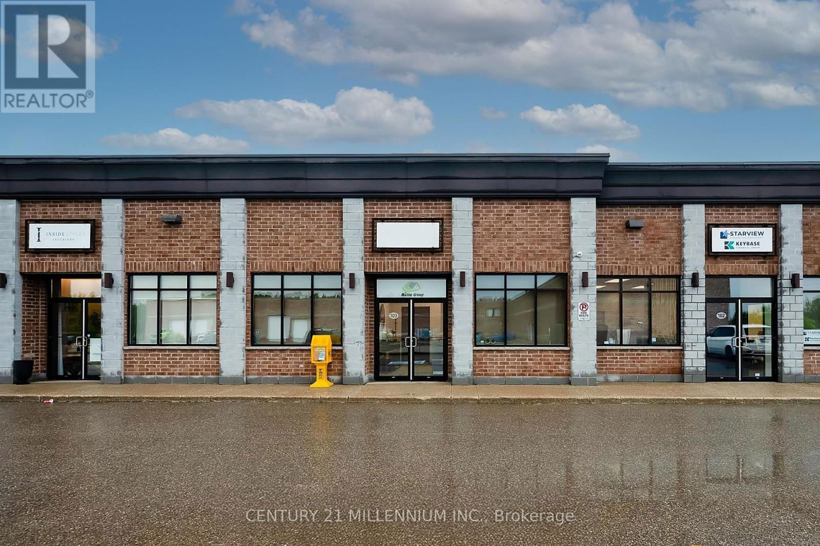 103 - 685 RIDDELL ROAD Image 3