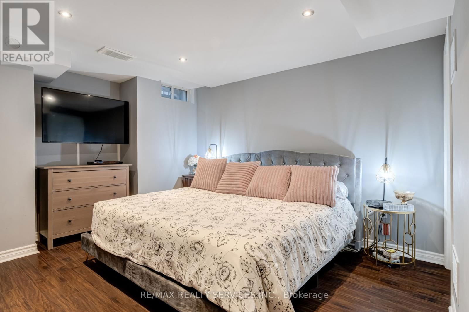 3883 PARTITION ROAD Image 32