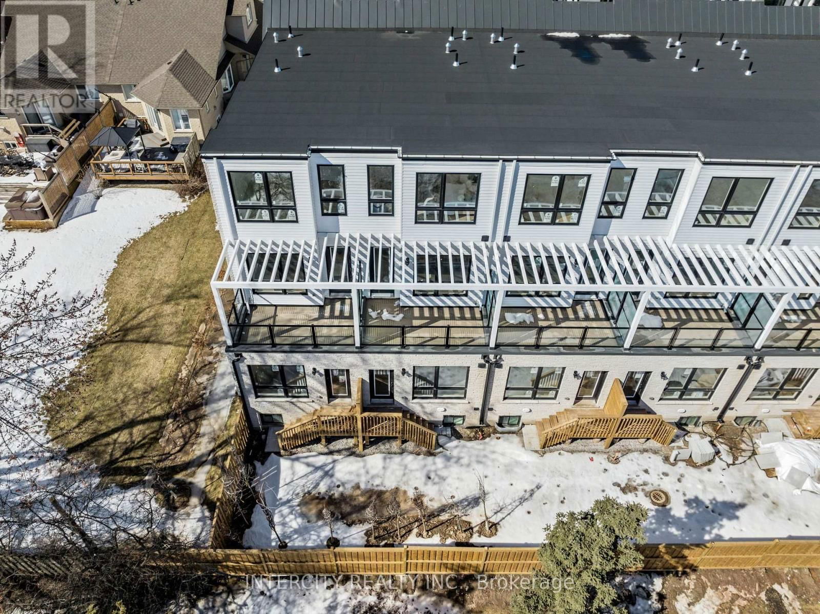 5 - 138 EAST STREET Image 3