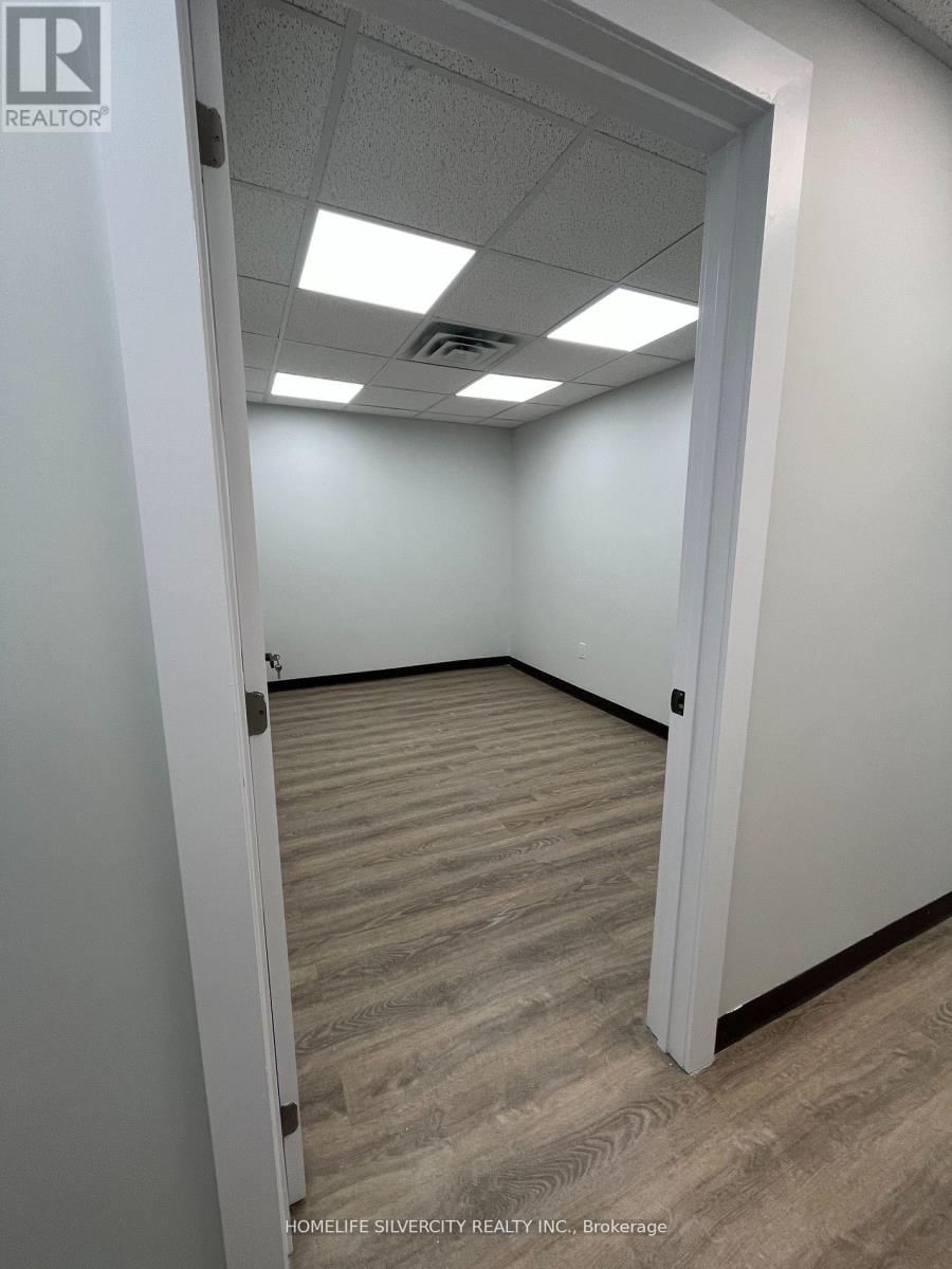 B3 - 10095 BRAMALEA ROAD Image 5