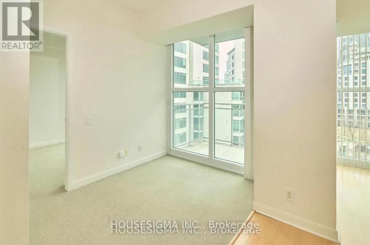 506 - 2067 LAKESHORE BOULEVARD WEST Image 13