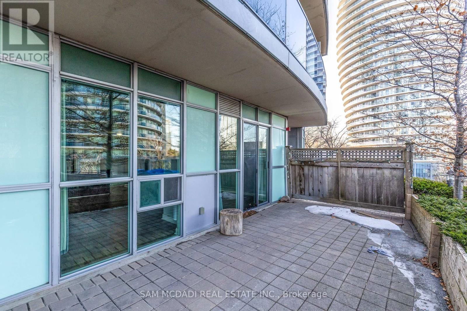310 - 70 ABSOLUTE AVENUE Image 18
