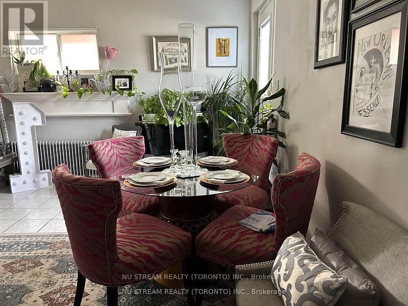 426 ROYAL YORK ROAD Image 14