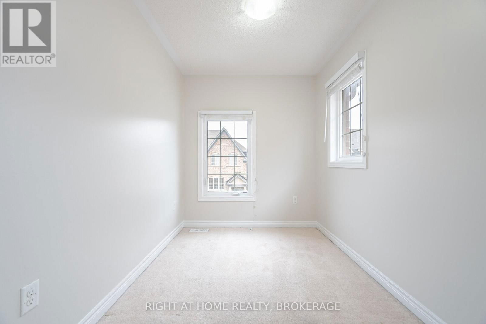 1328 GRANROCK CRESCENT Image 33