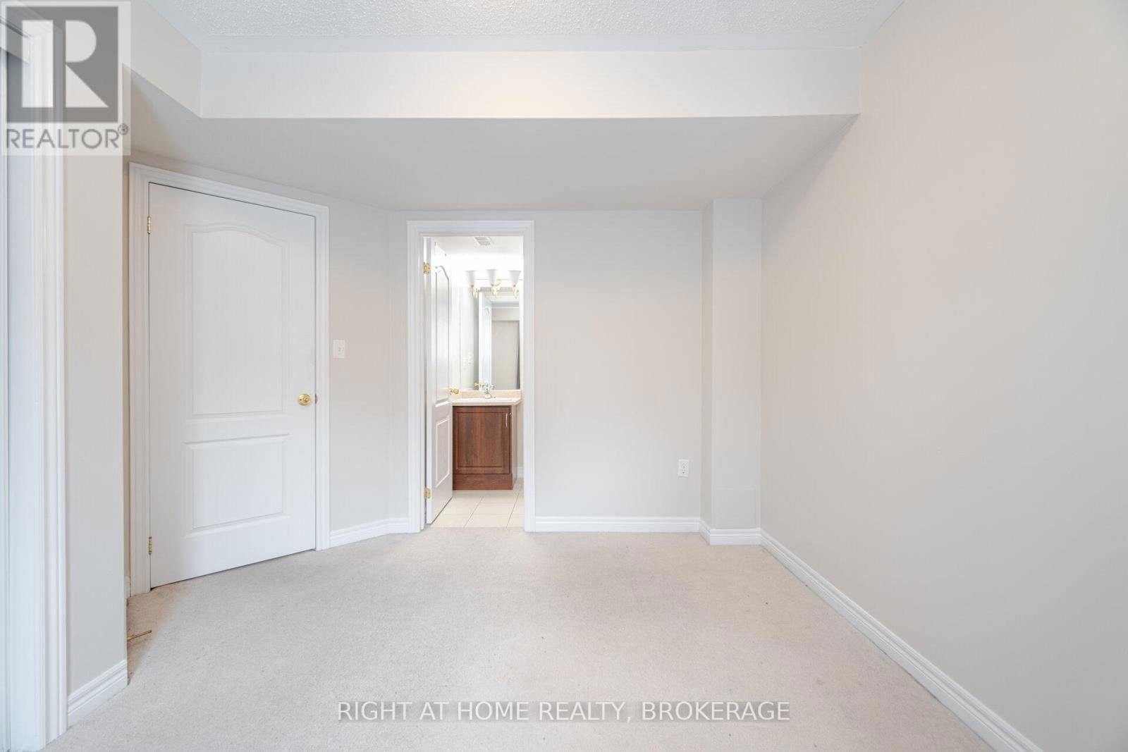 1328 GRANROCK CRESCENT Image 39