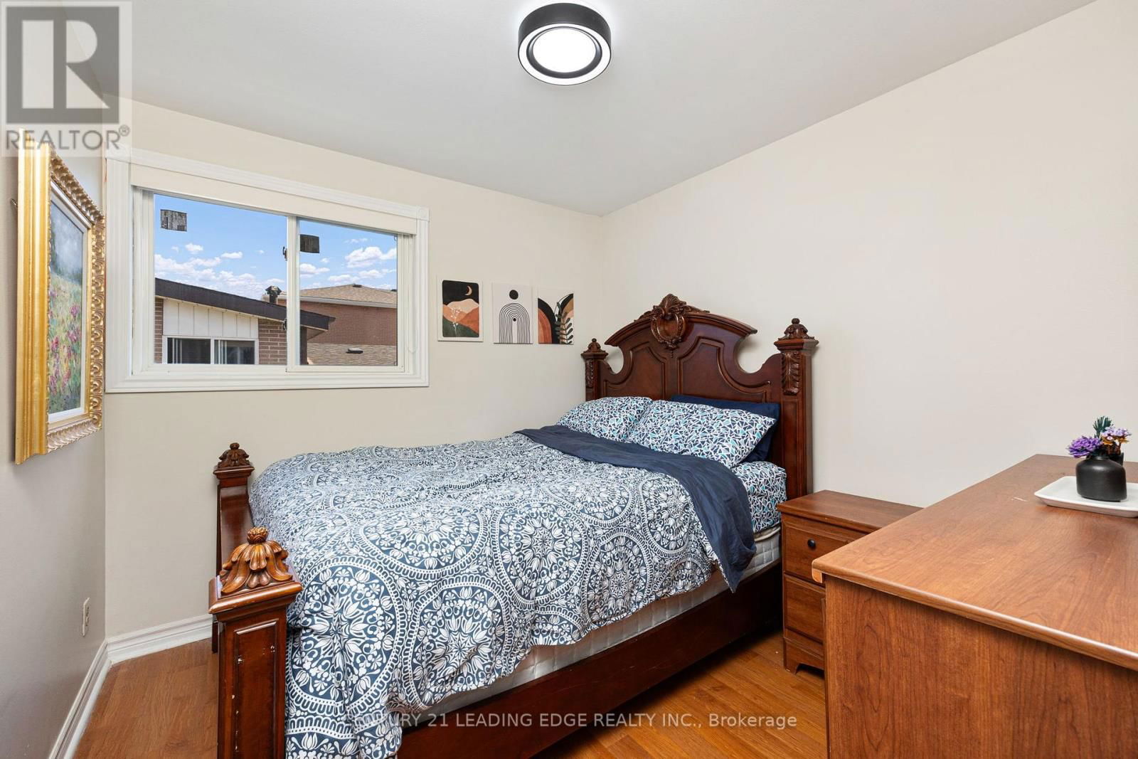 38 WHEATSHEAF CRESCENT Image 19