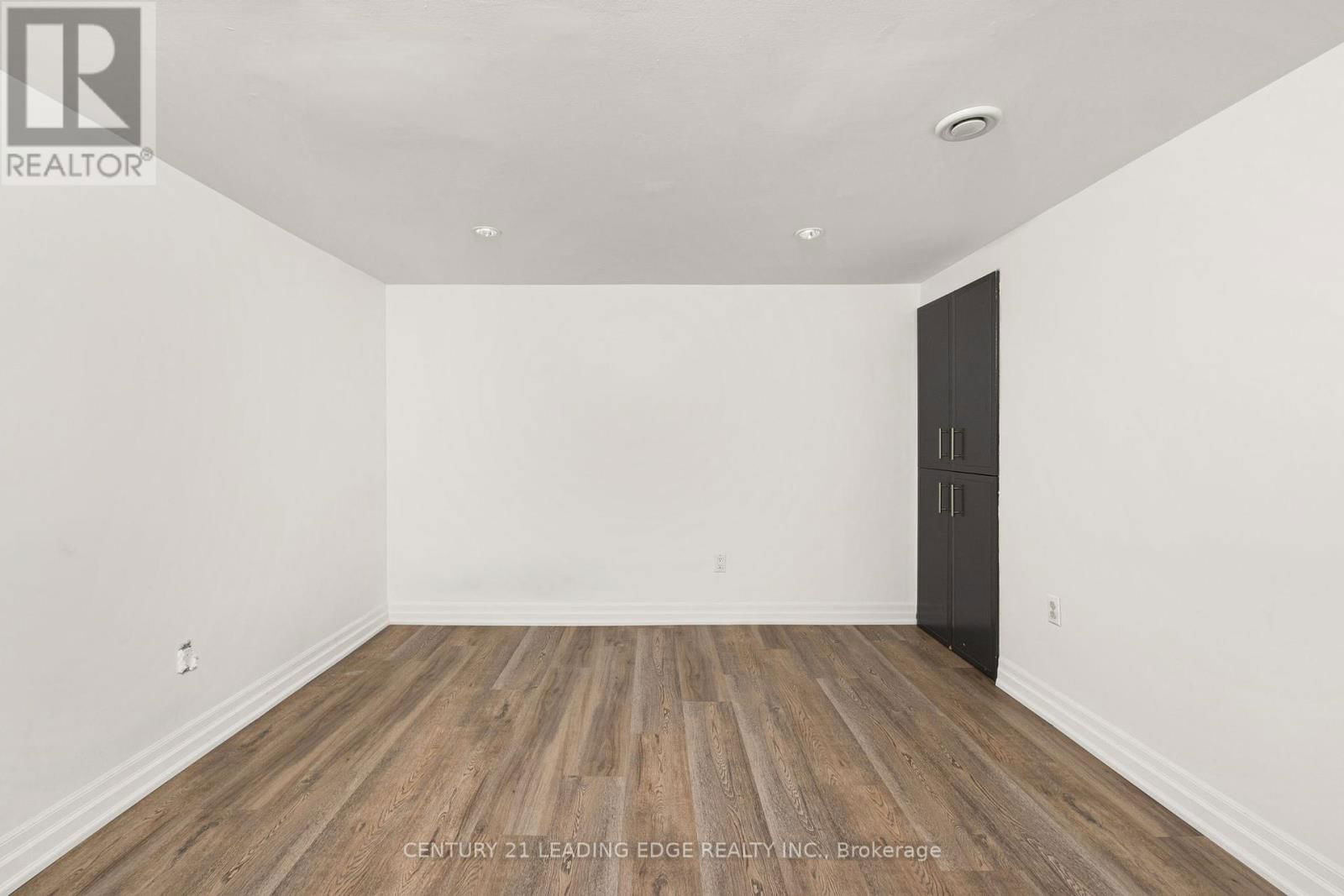 38 WHEATSHEAF CRESCENT Image 26