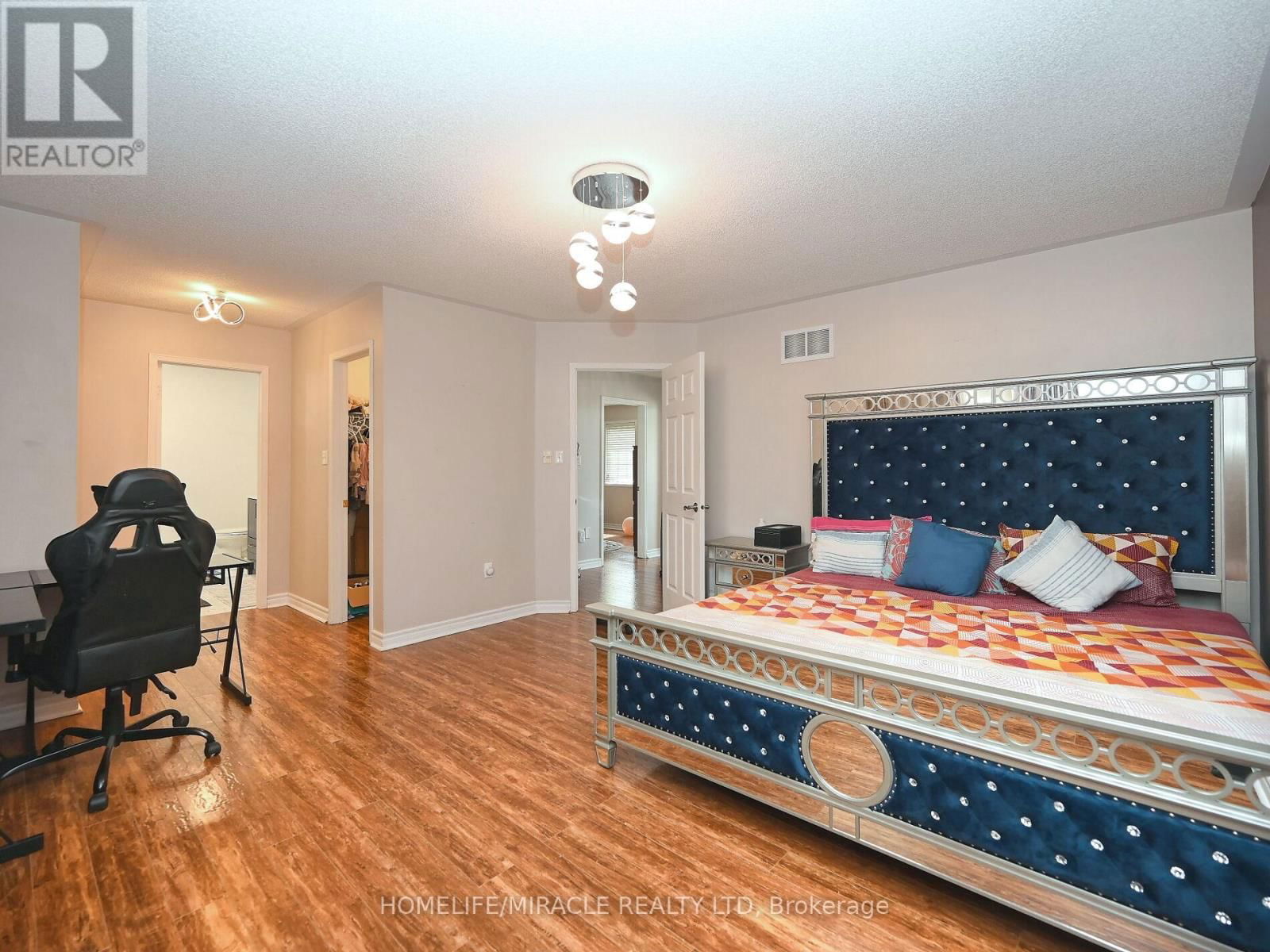 Main - 971 KENNEDY CIRCLE Image 21