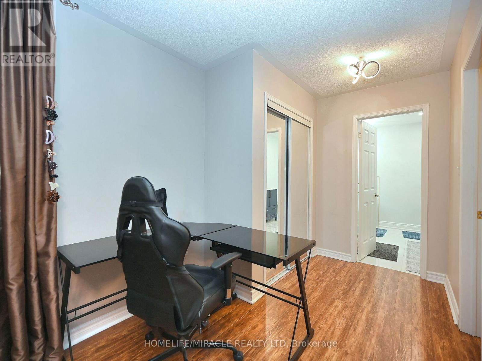 Main - 971 KENNEDY CIRCLE Image 22