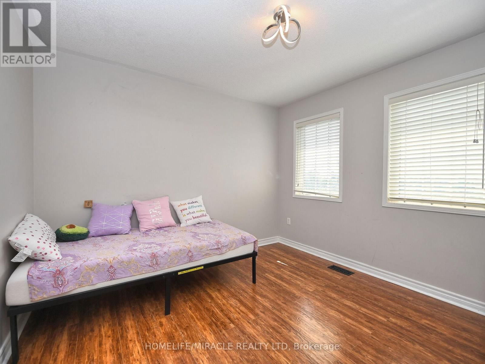 Main - 971 KENNEDY CIRCLE Image 26