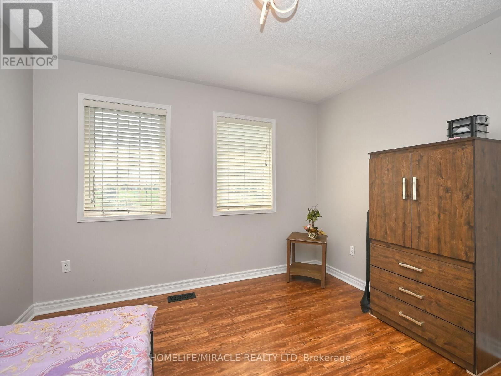 Main - 971 KENNEDY CIRCLE Image 27