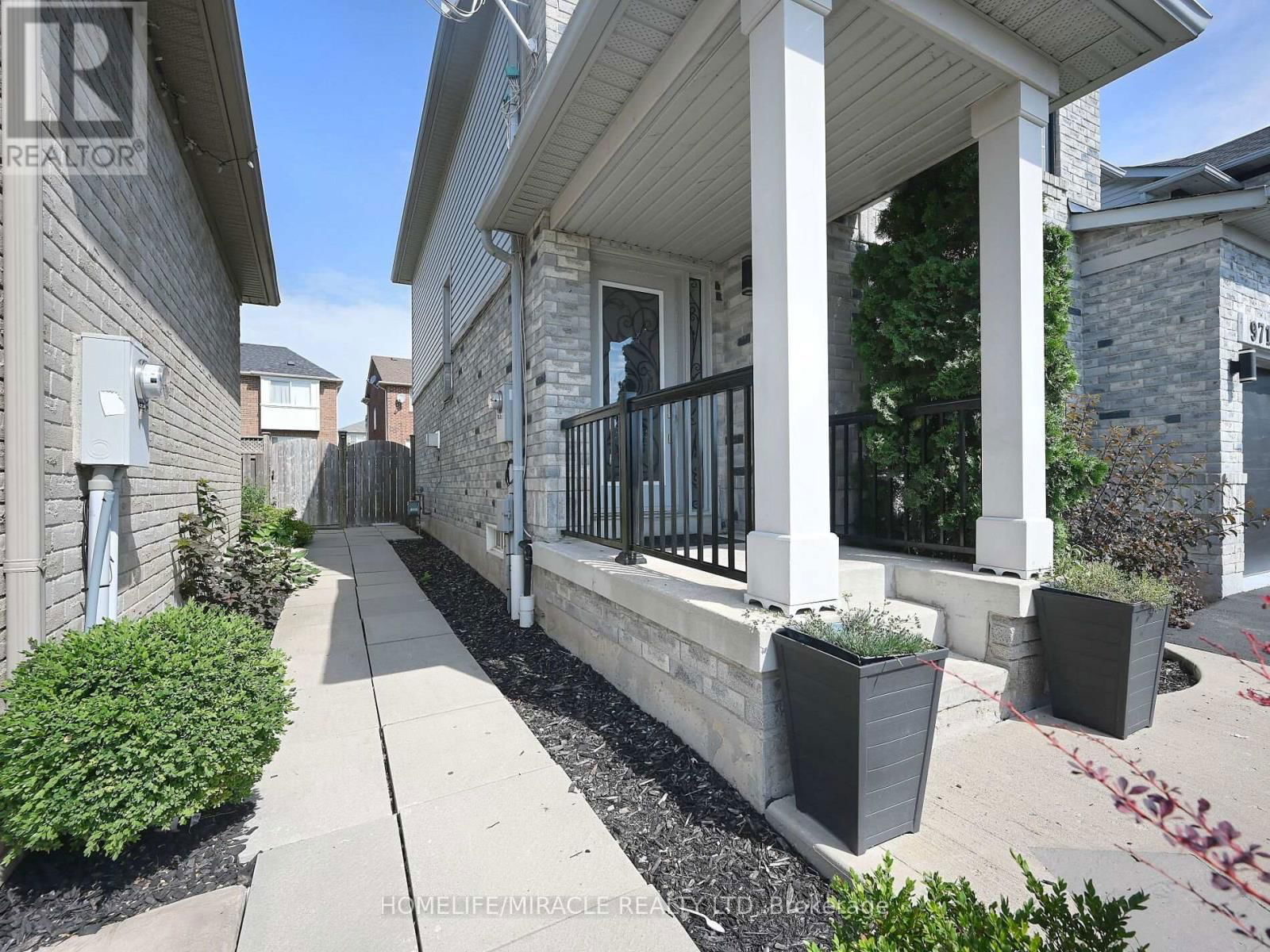Main - 971 KENNEDY CIRCLE Image 33