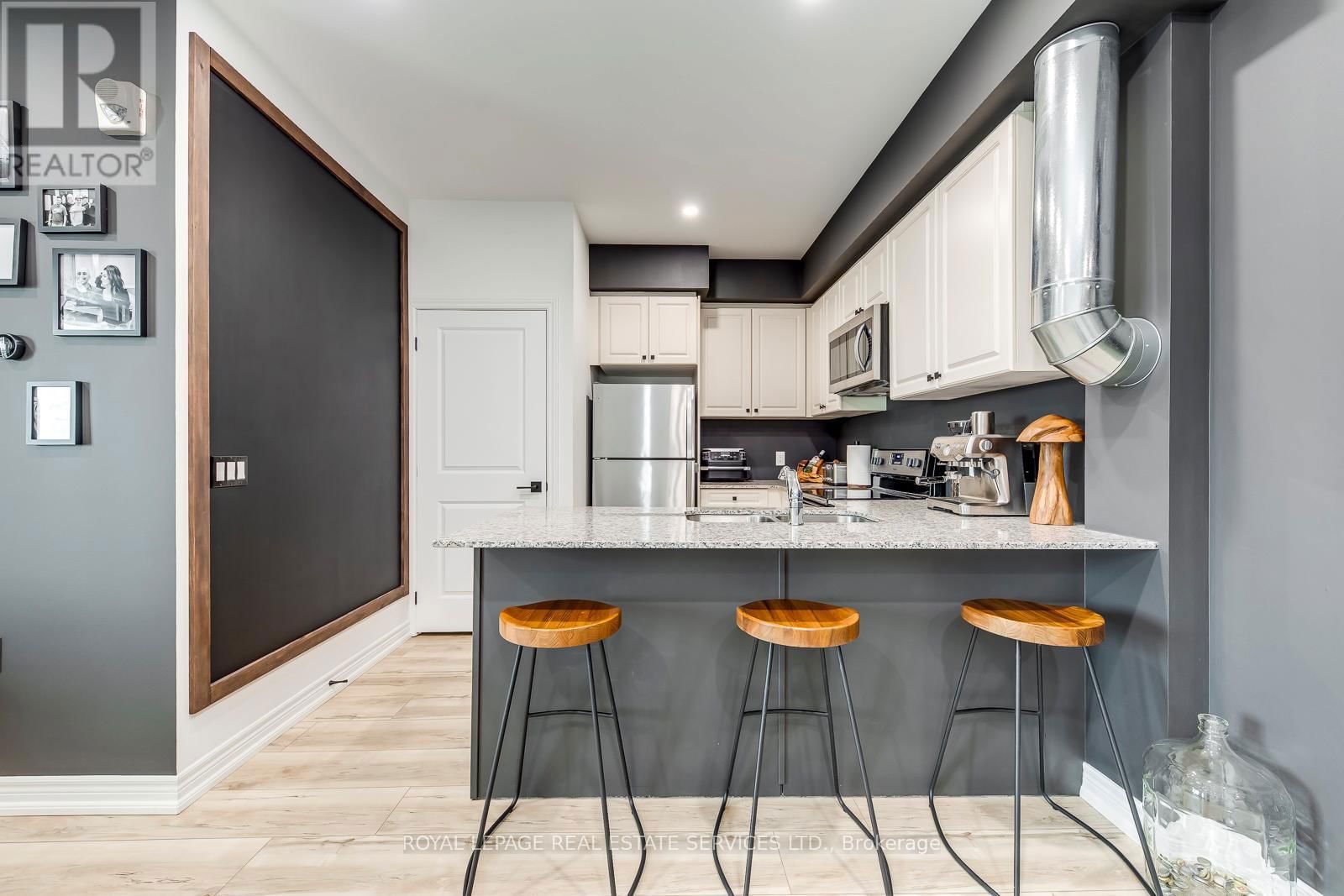 302 - 2393 BRONTE ROAD Image 15