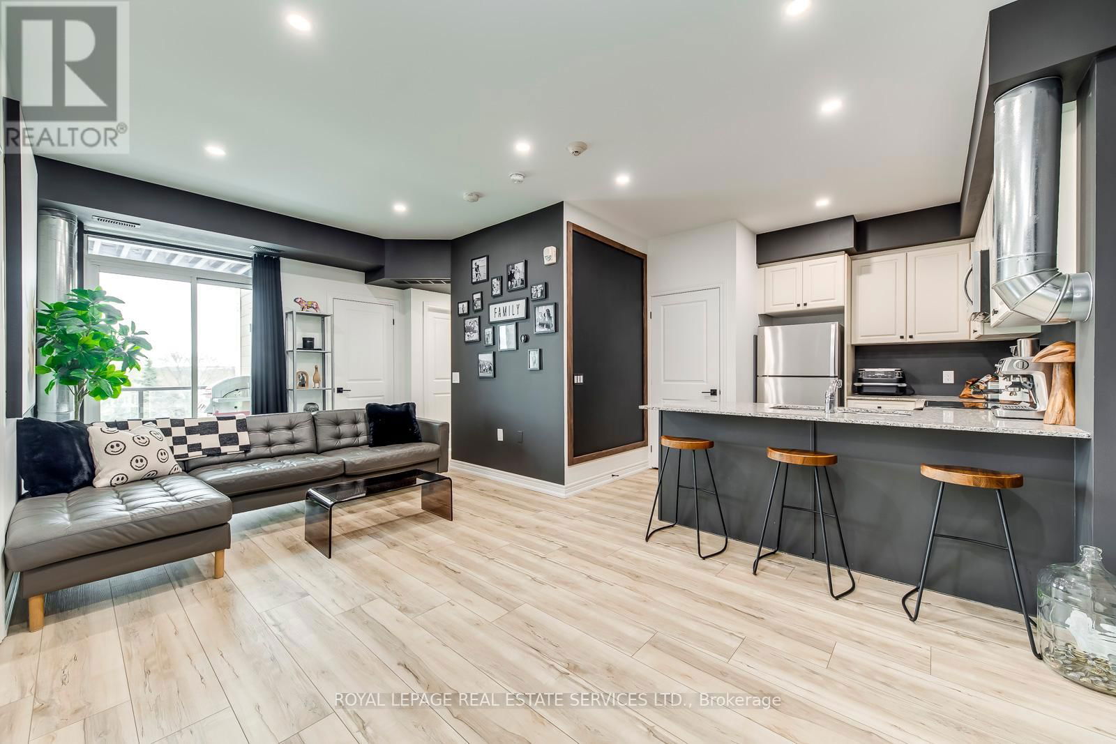 302 - 2393 BRONTE ROAD Image 5