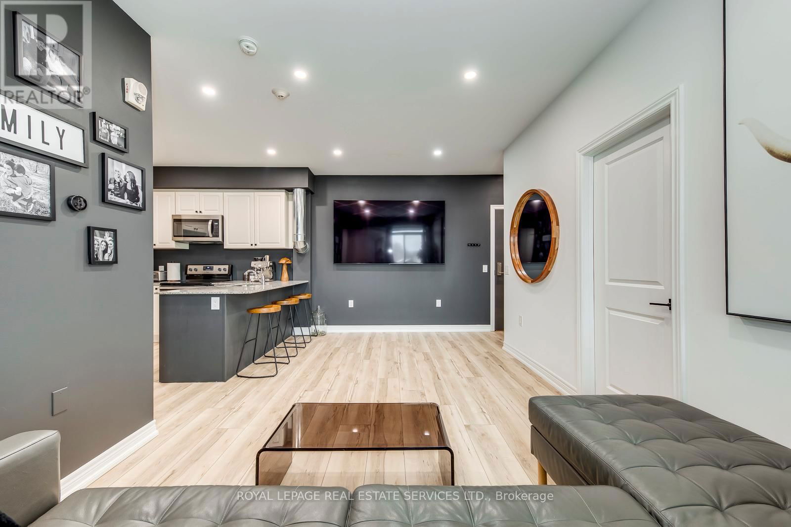 302 - 2393 BRONTE ROAD Image 7