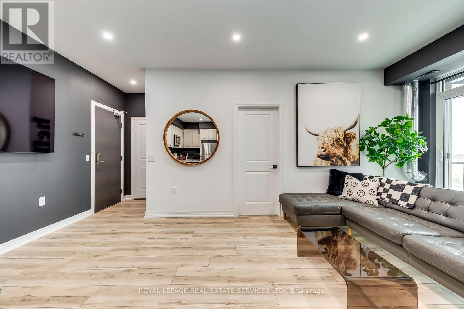 302 - 2393 BRONTE ROAD Image 9