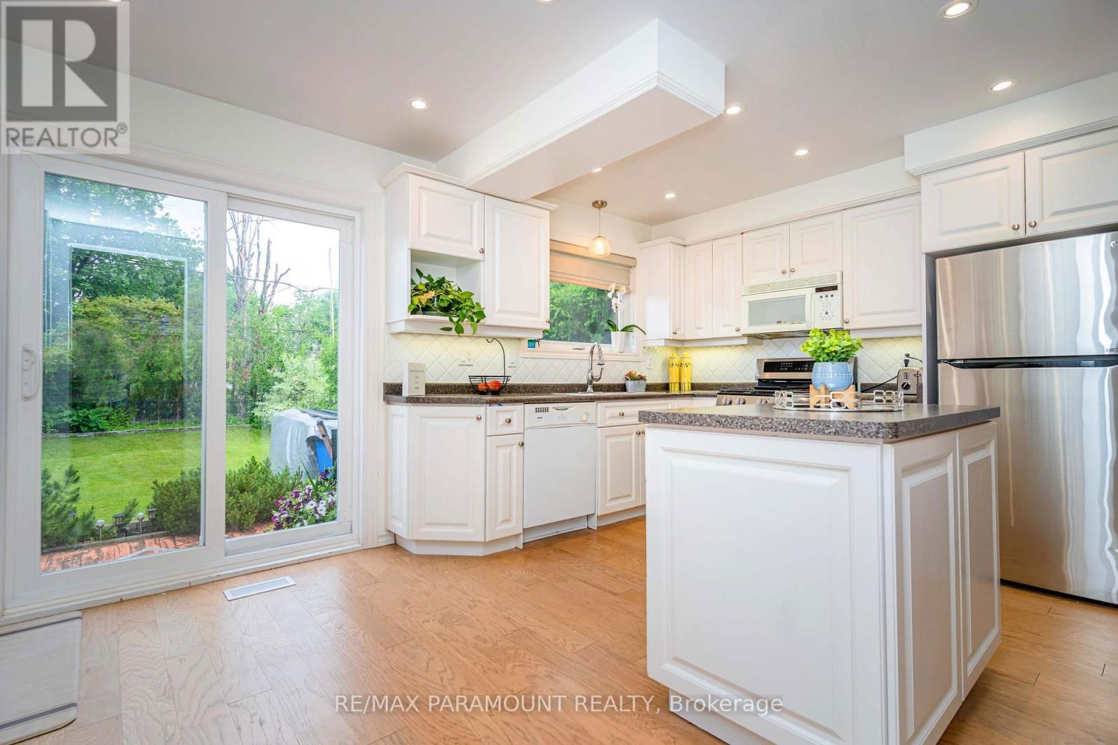 43 BROMLEY CRESCENT Image 14