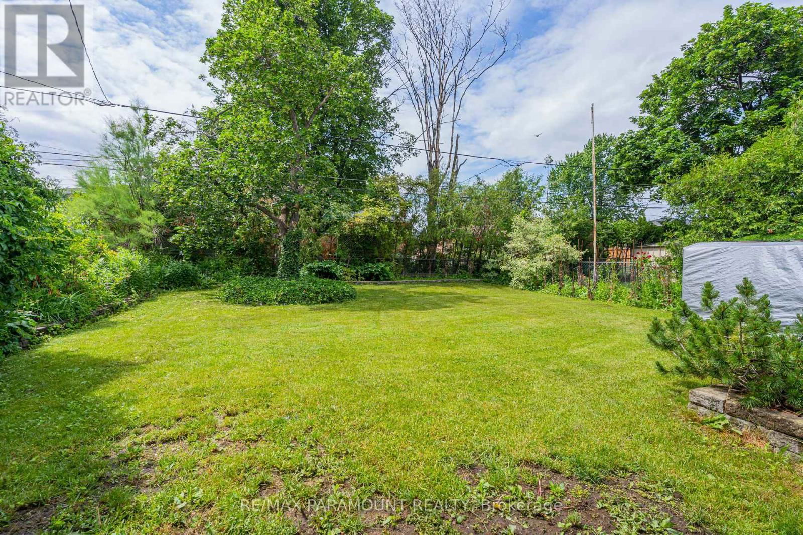 43 BROMLEY CRESCENT Image 32