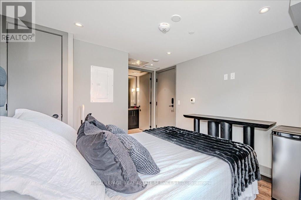 706 - 2450 OLD BRONTE ROAD Image 38