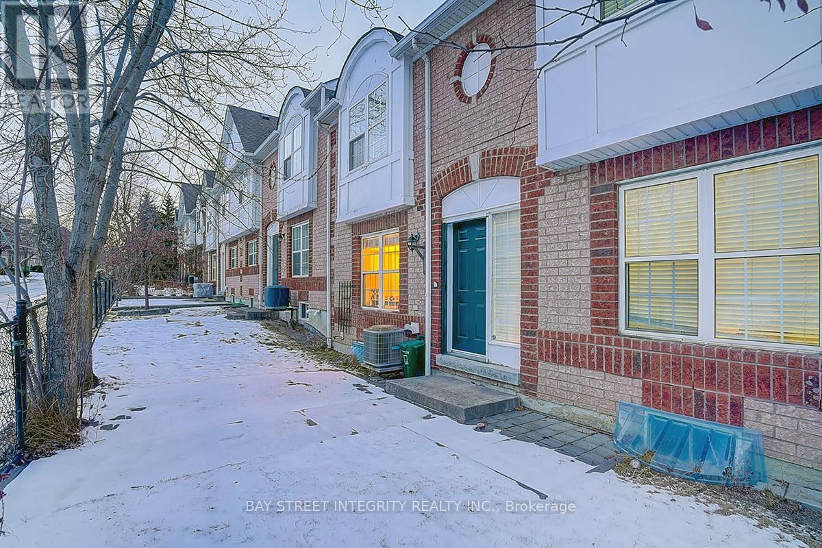 10 - 199 HILLCREST AVENUE Image 17