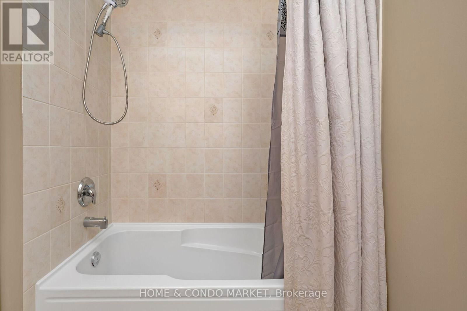 31 COTTONFIELD CIRCLE Image 16