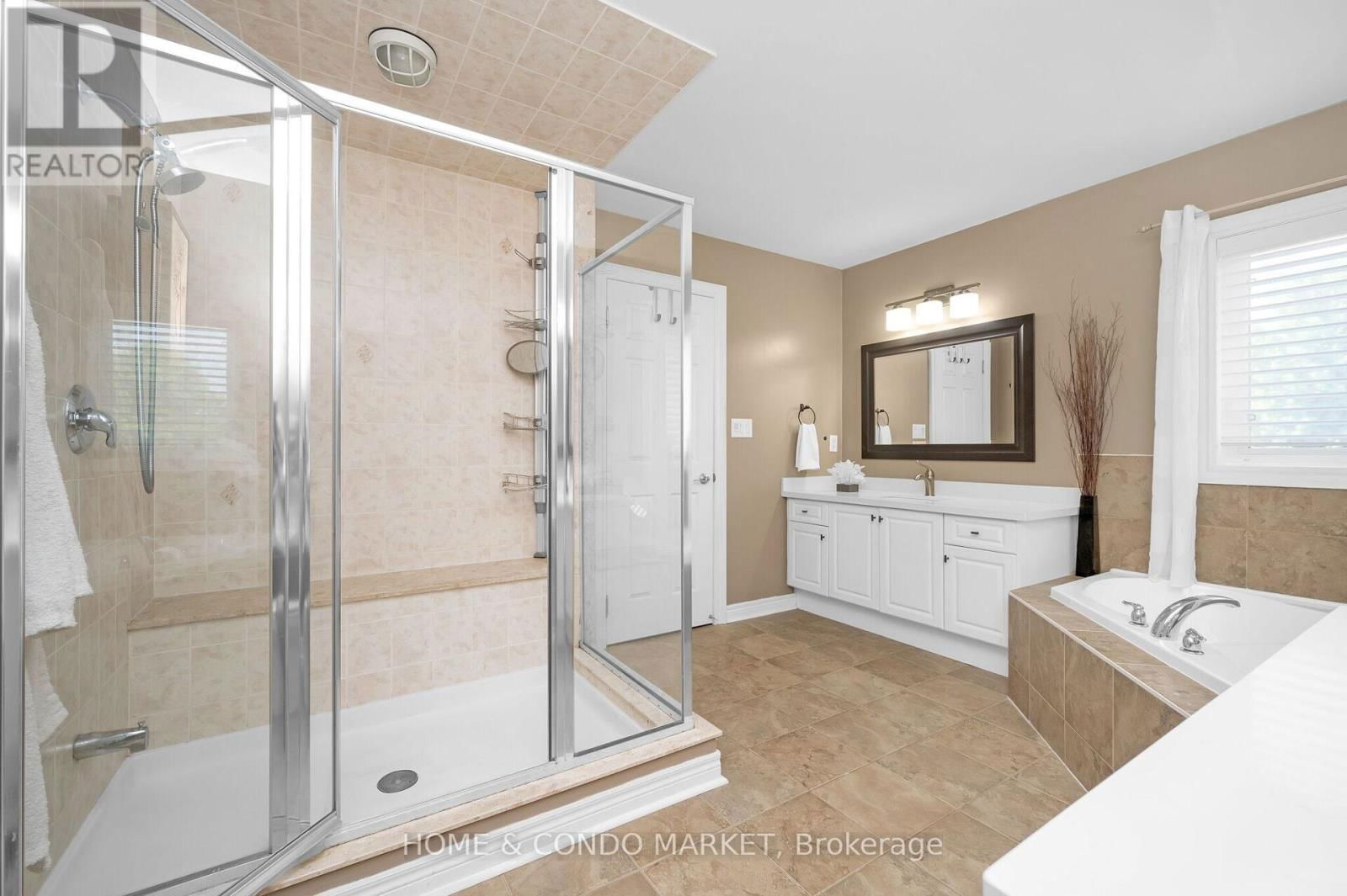 31 COTTONFIELD CIRCLE Image 23