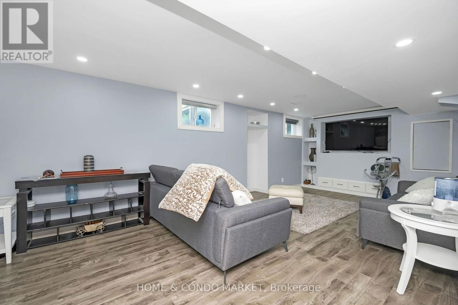 31 COTTONFIELD CIRCLE Image 27