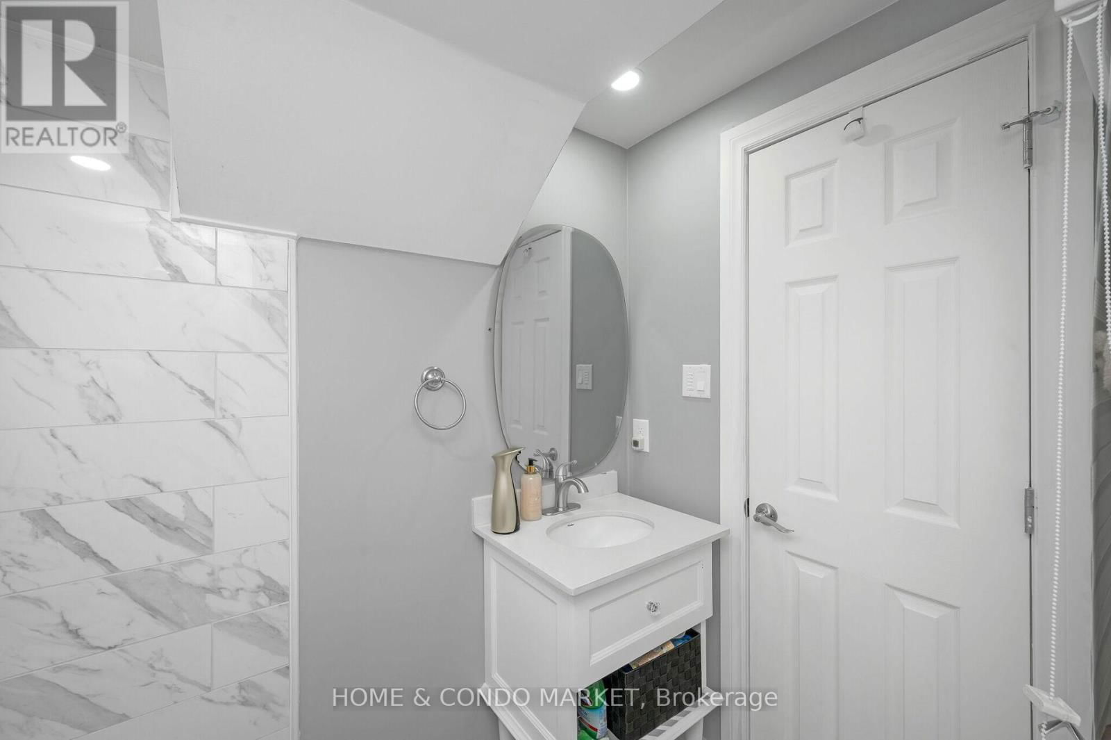 31 COTTONFIELD CIRCLE Image 32