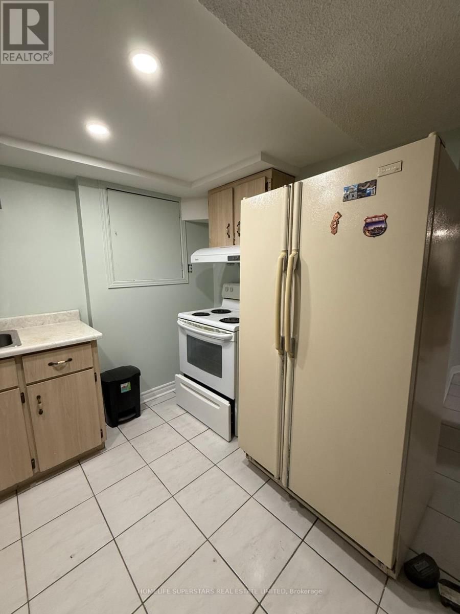 5570 WHISTLER CRESCENT Image 3