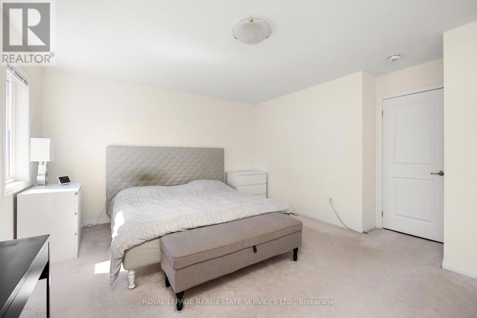 142 BEAVERIDGE AVENUE Image 19