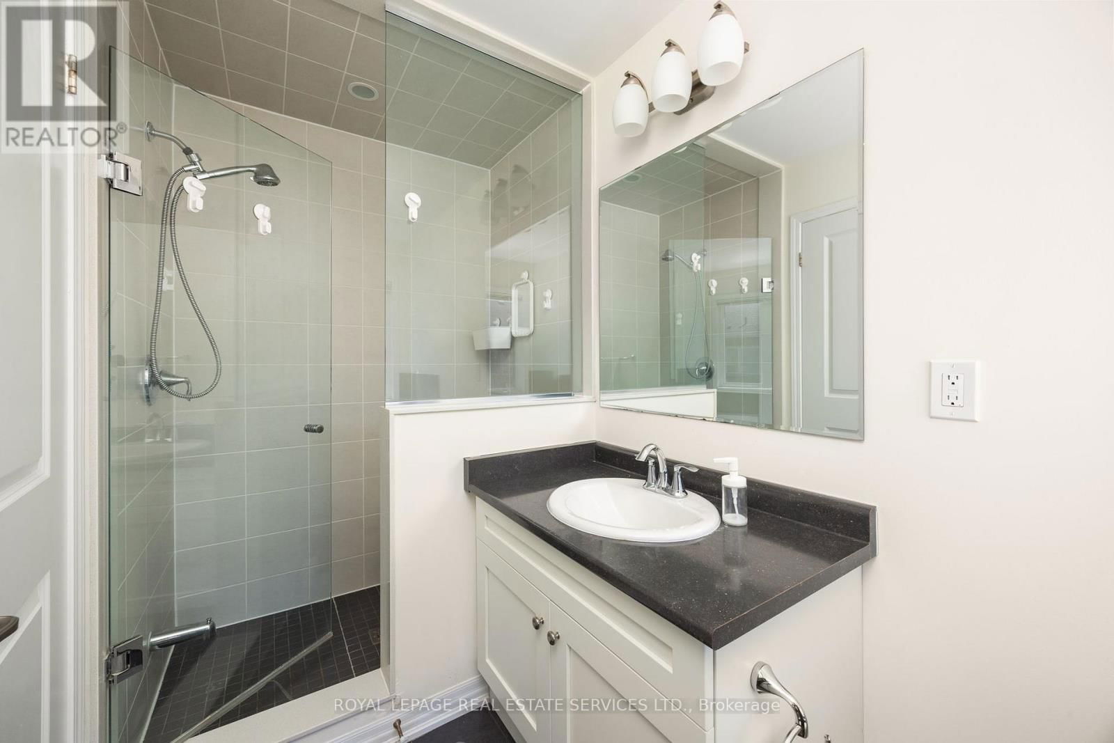 142 BEAVERIDGE AVENUE Image 22