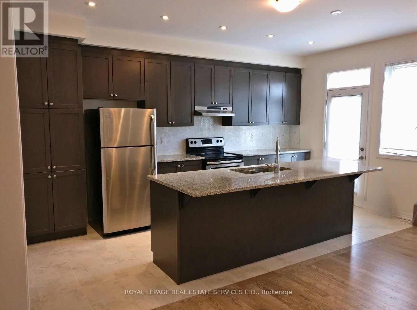 142 BEAVERIDGE AVENUE Image 7