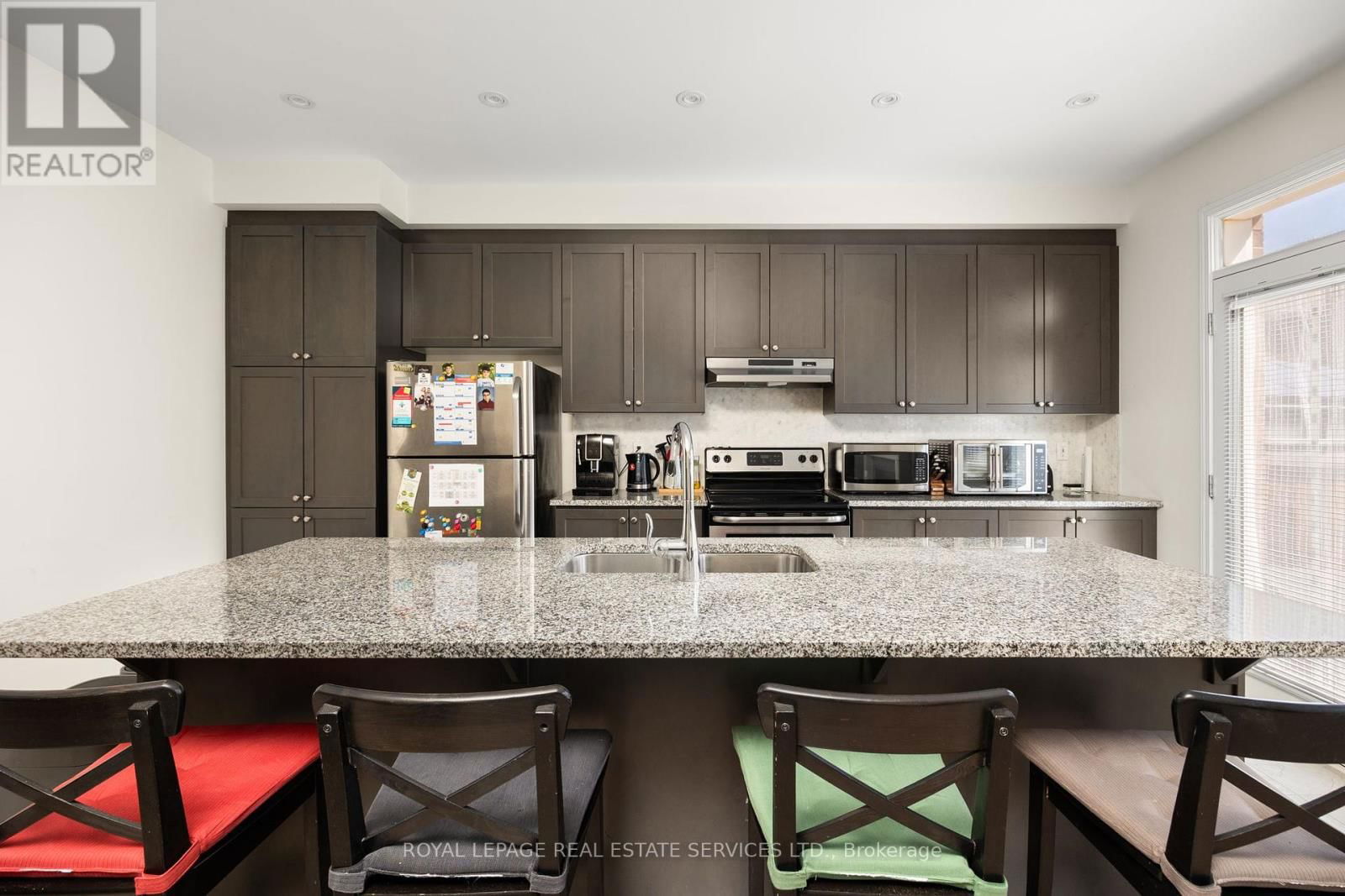 142 BEAVERIDGE AVENUE Image 9
