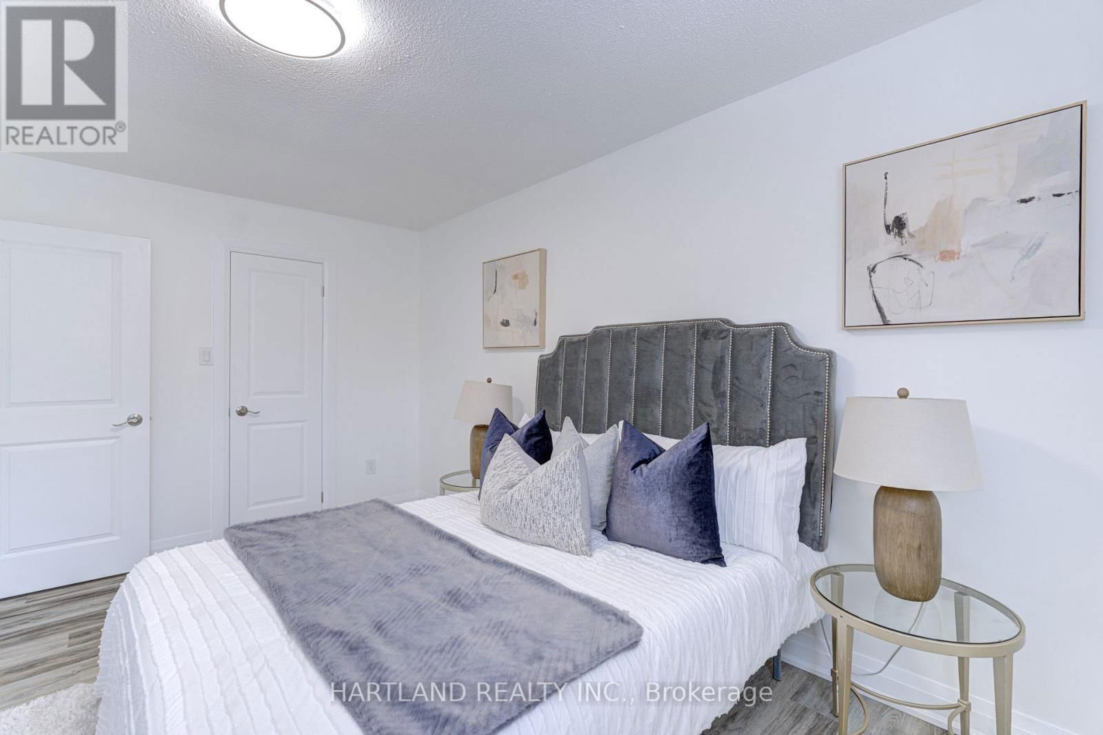 4124 DURSLEY CRESCENT Image 10