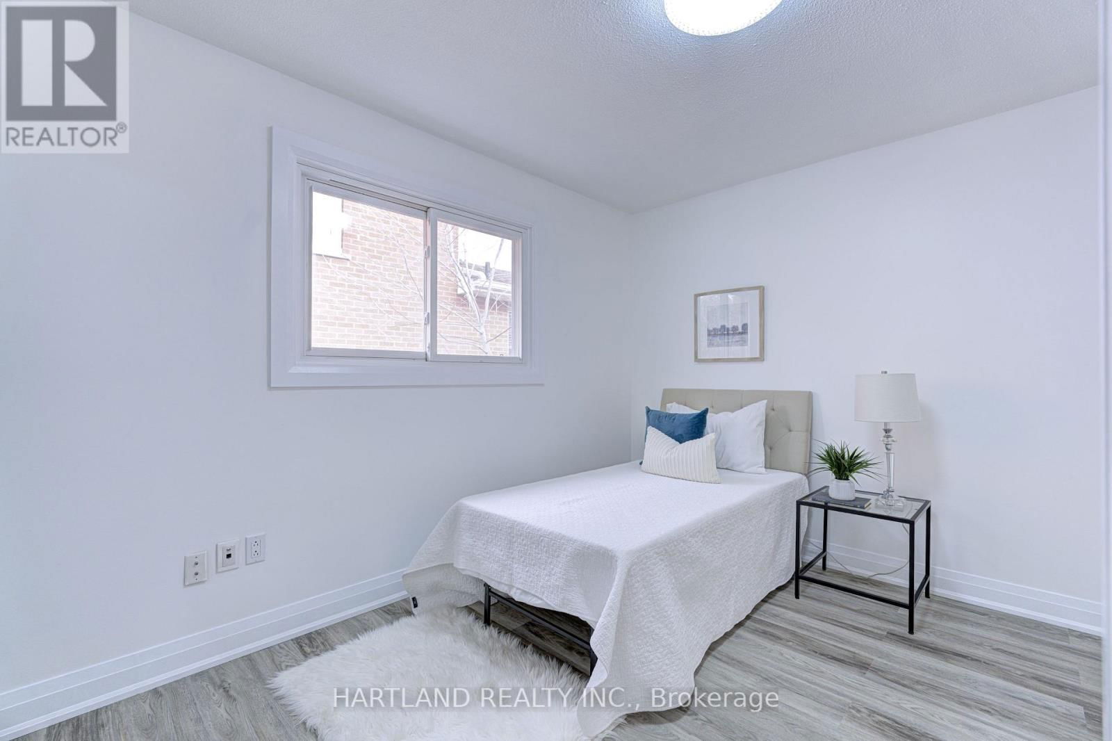 4124 DURSLEY CRESCENT Image 11