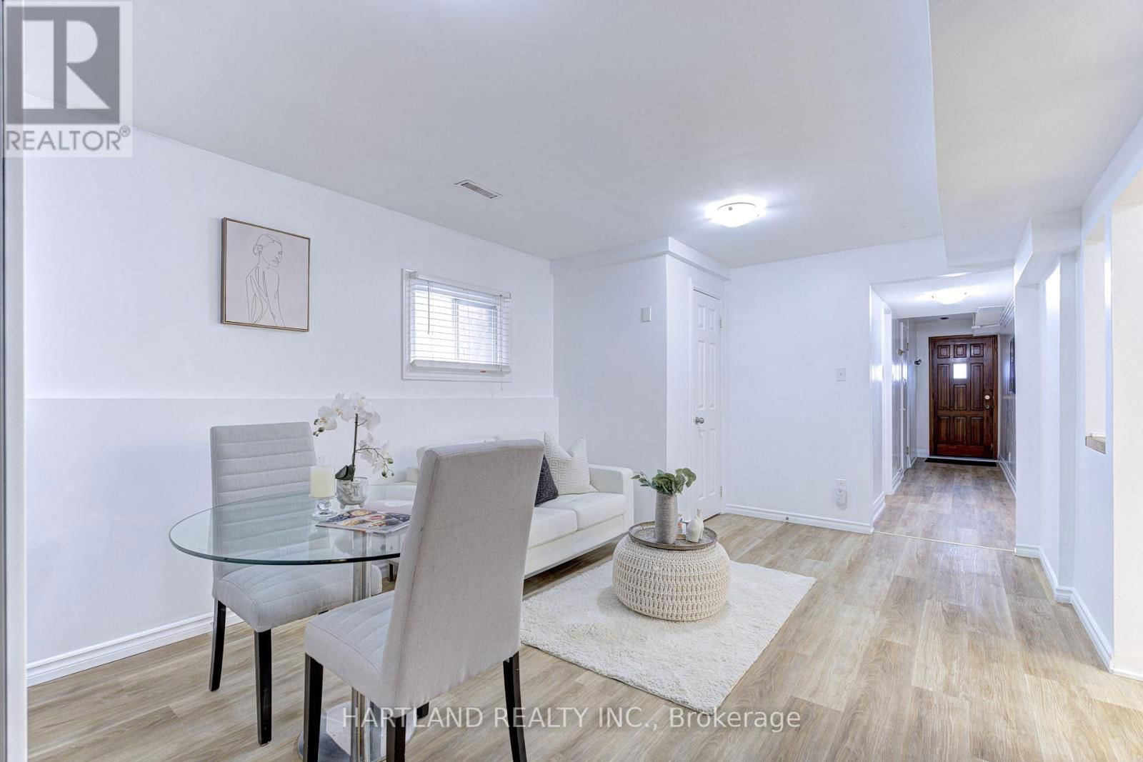 4124 DURSLEY CRESCENT Image 18