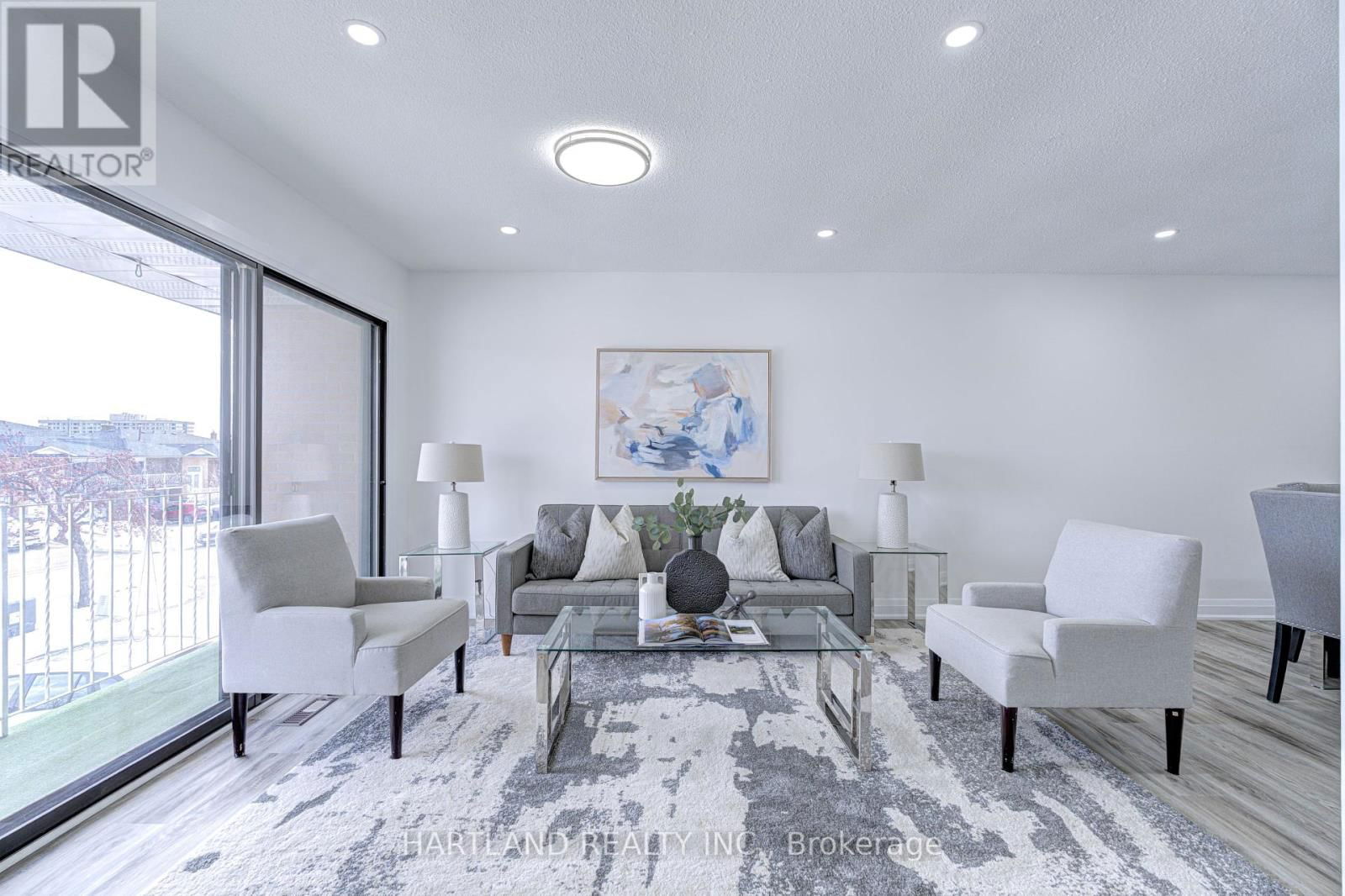 4124 DURSLEY CRESCENT Image 3