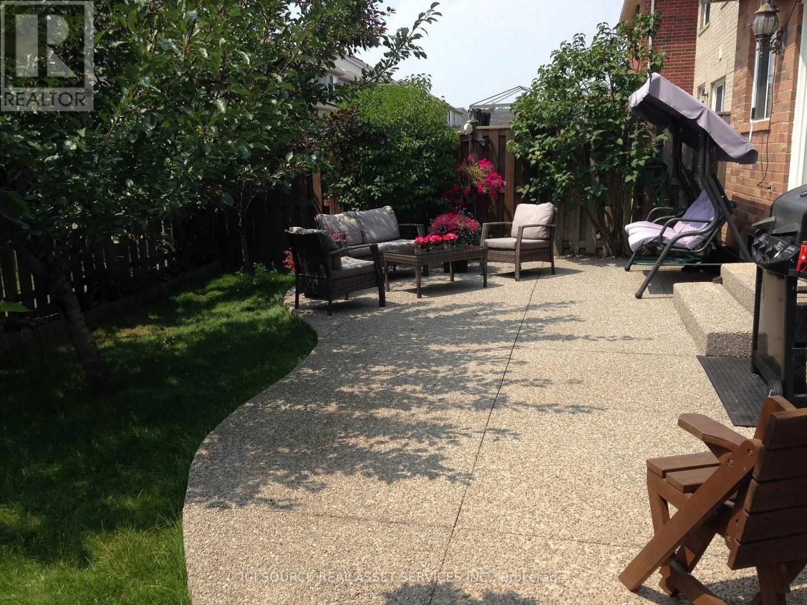 2242 GRAND OAK TRAIL Image 12