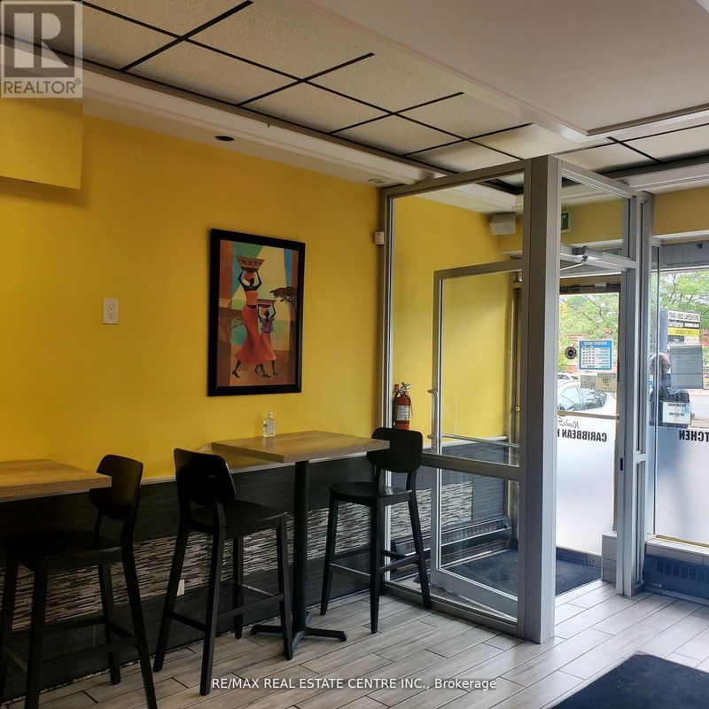 Image #1 of Restaurant for Sale at Lakeshore, Mississauga , Ontario