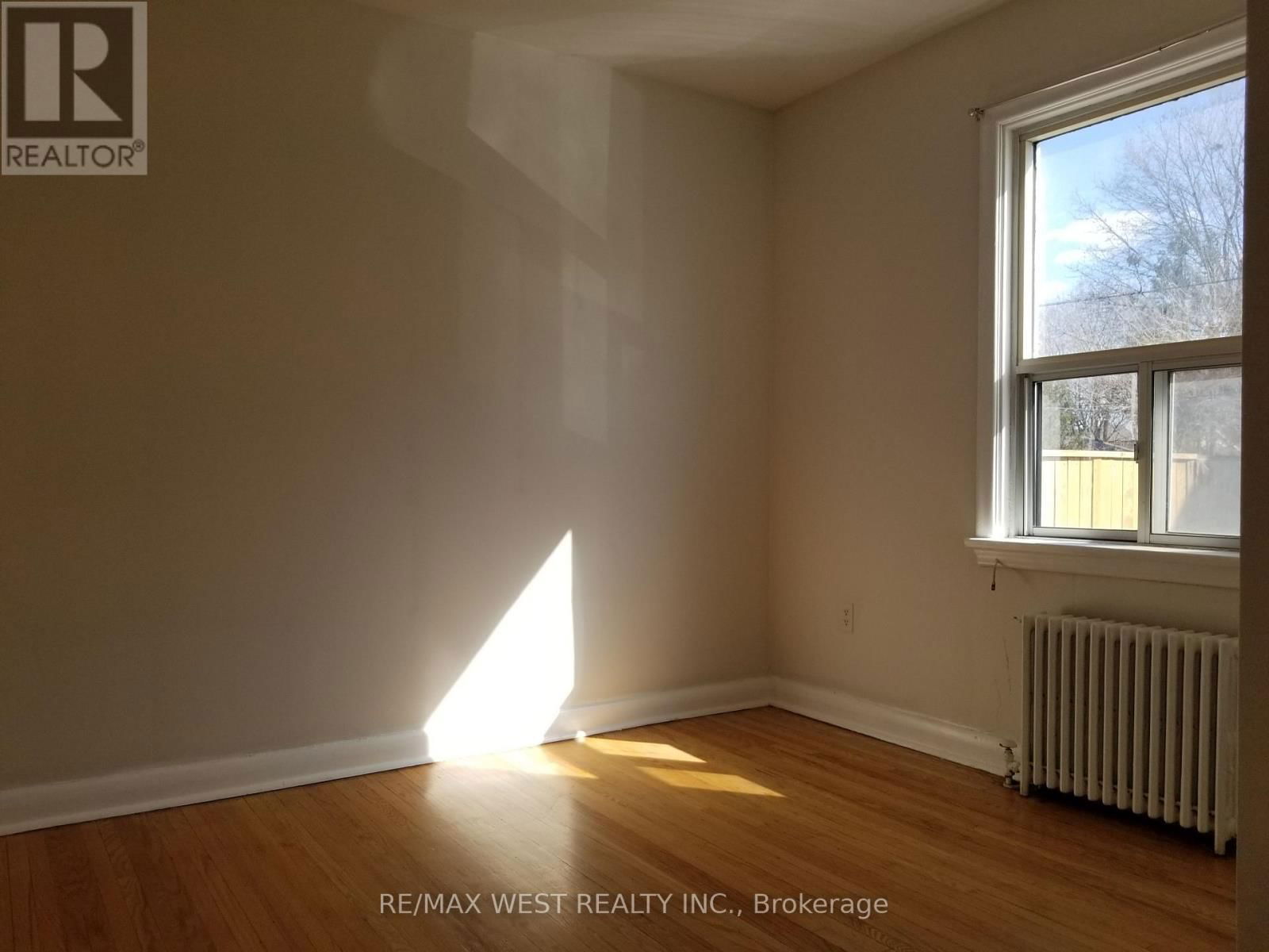 Main - 2077 KIPLING AVENUE Image 13
