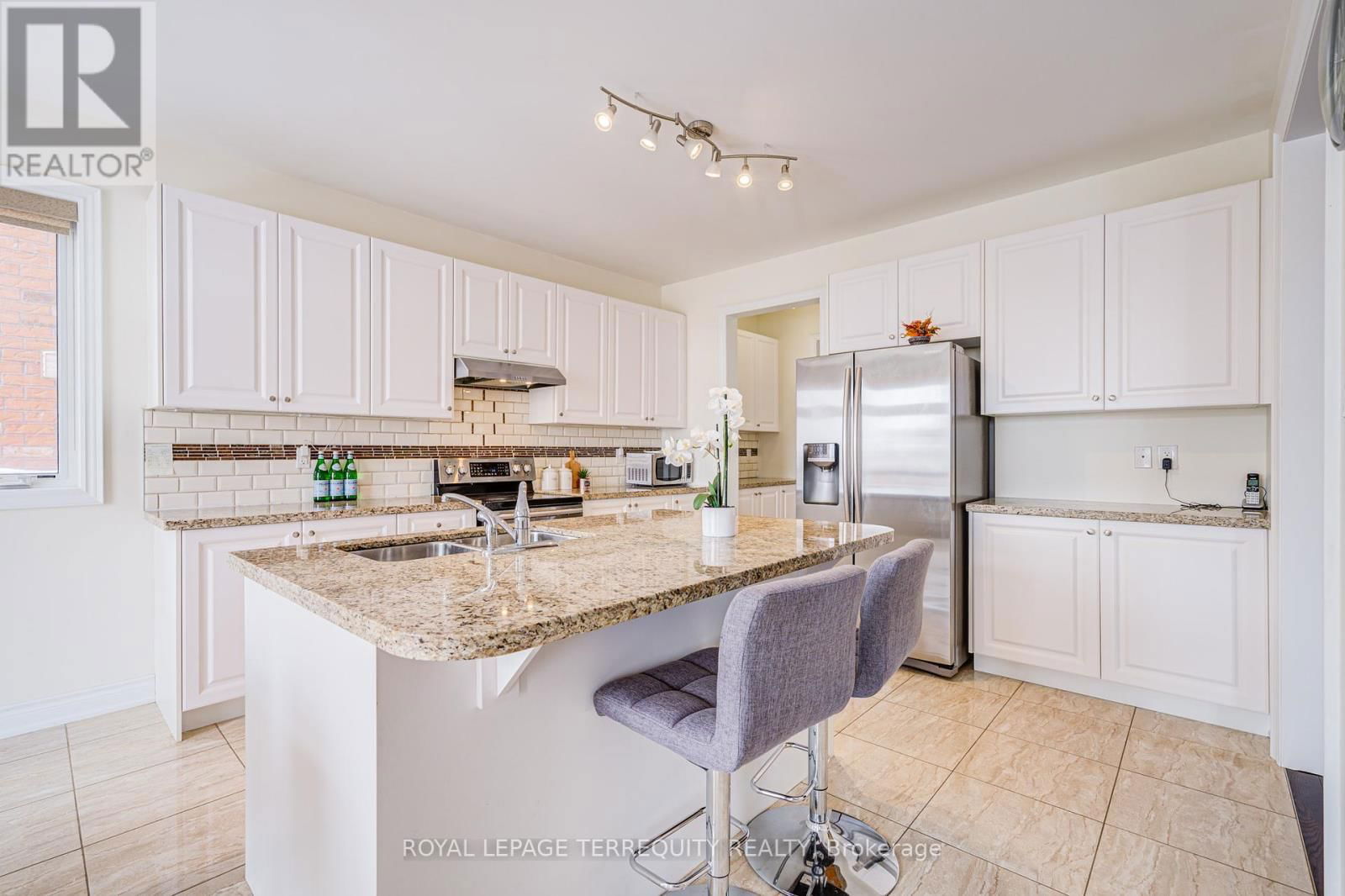 32 MISTYGLEN CRESCENT Image 23