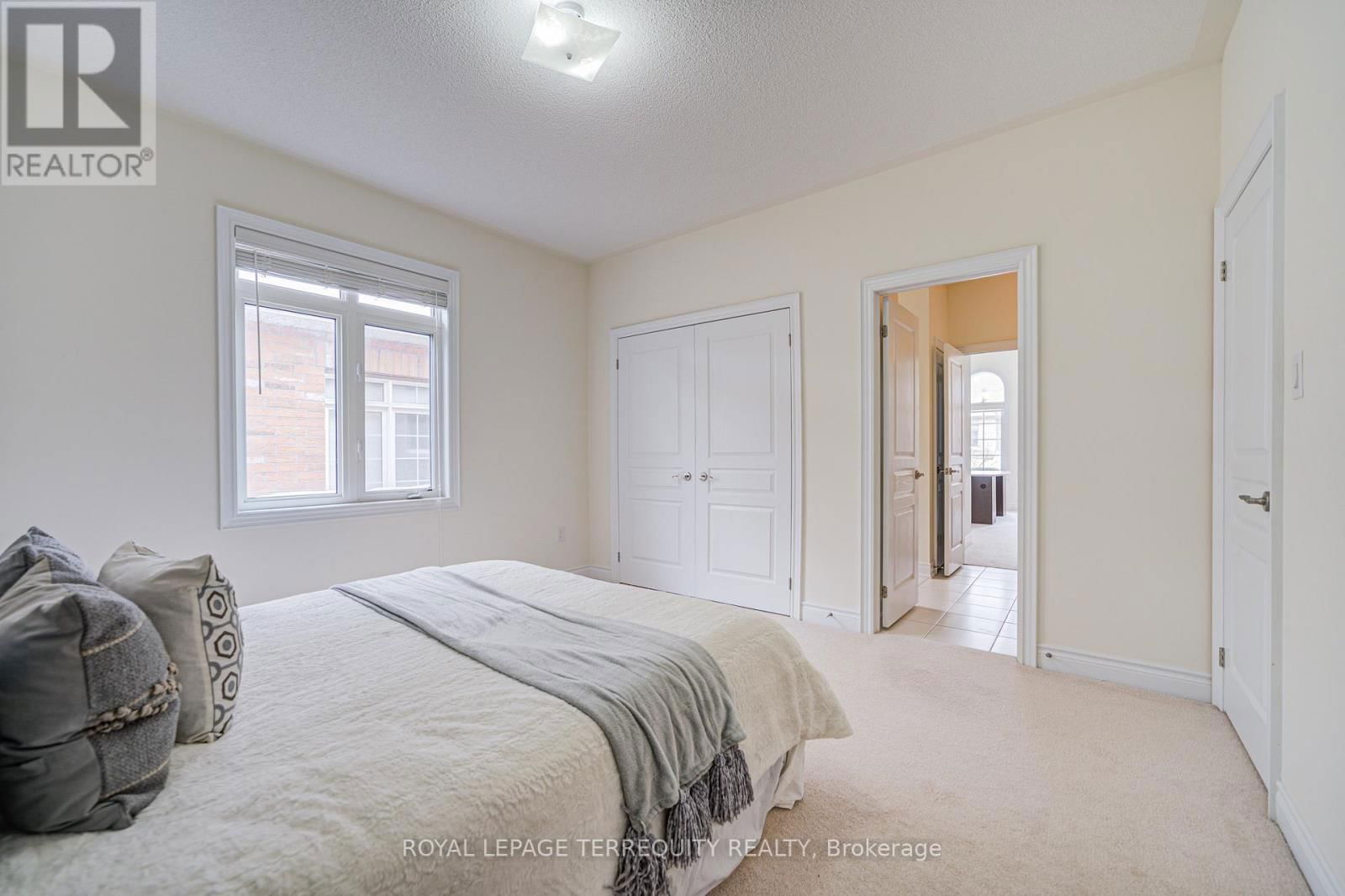 32 MISTYGLEN CRESCENT Image 38