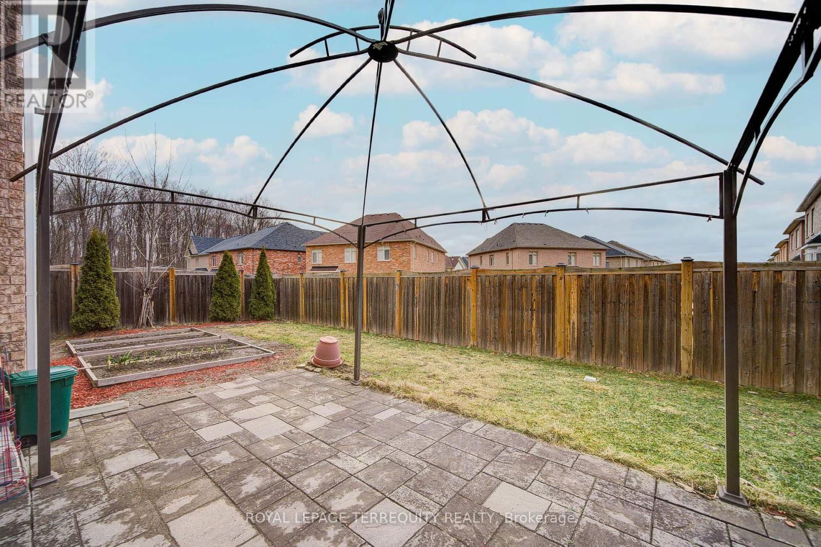 32 MISTYGLEN CRESCENT Image 46
