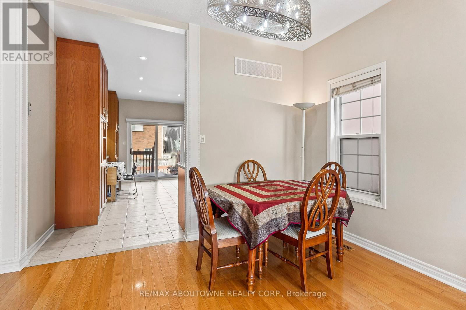 5629 LONGFORD DRIVE Image 10