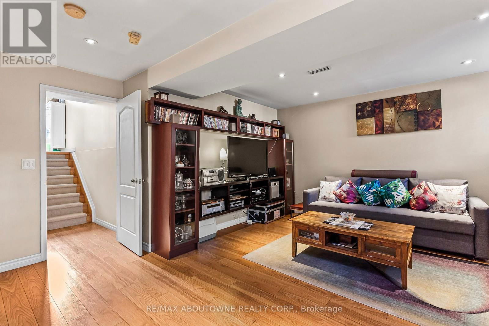 5629 LONGFORD DRIVE Image 32