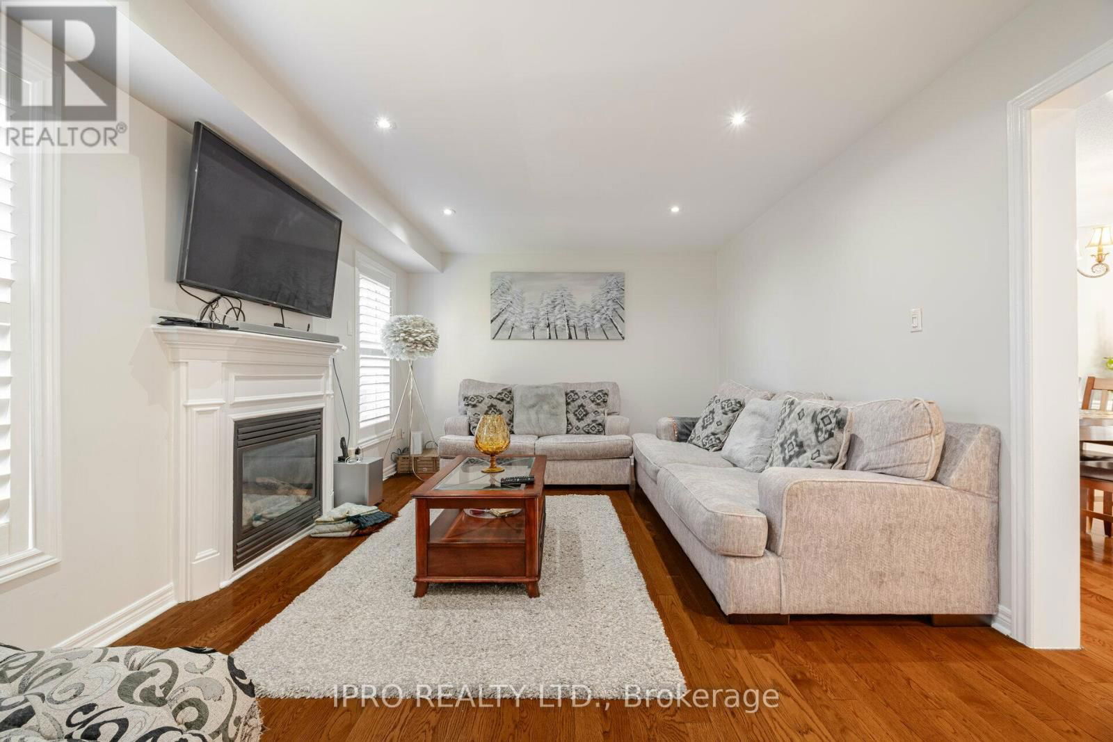 49 AUSTRALIA DRIVE Image 13